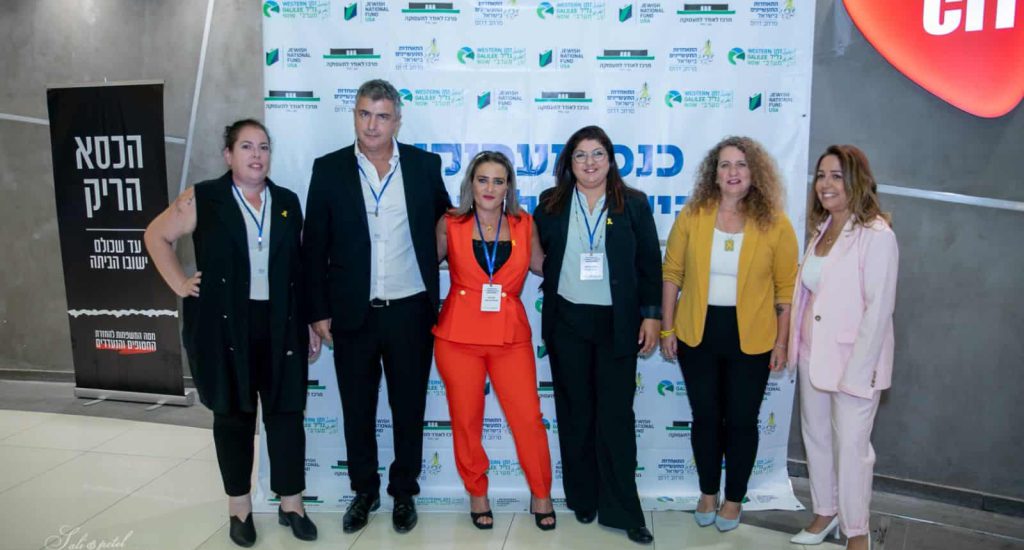 מימין-לשמאל-אלה-אמויאל-מאיה-הומפן-לוי-עינב-צפאני-קרן-כהן-חן-אביטן-דנה-שדה-אופיר.-קרדיט-סאלי-פטל