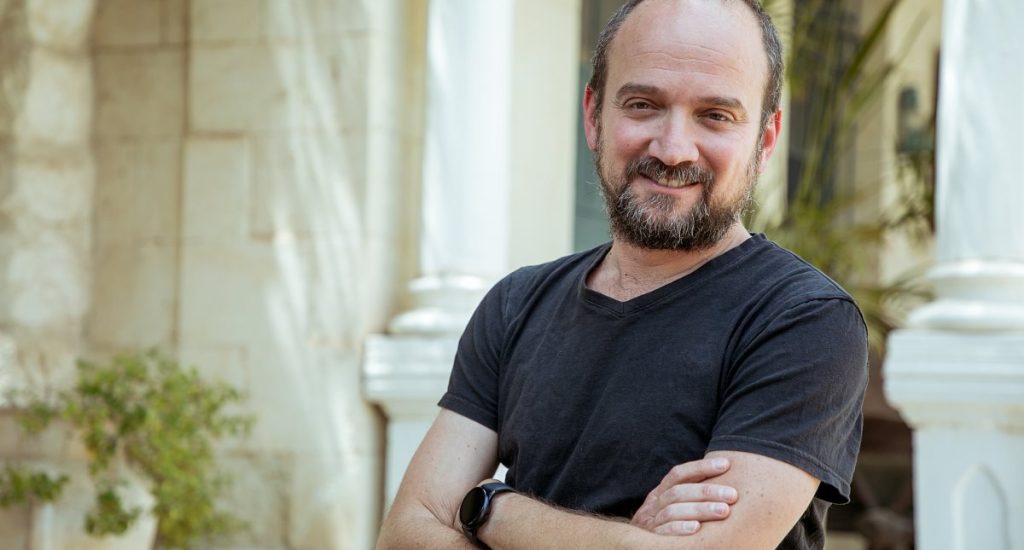 1895bed4-5bf1-4c1f-a568-61ad547e0920